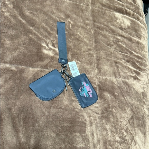 NWT Lululemon Dual Pouch Miami Wristlet and Card Holder - Picture 2 of 8